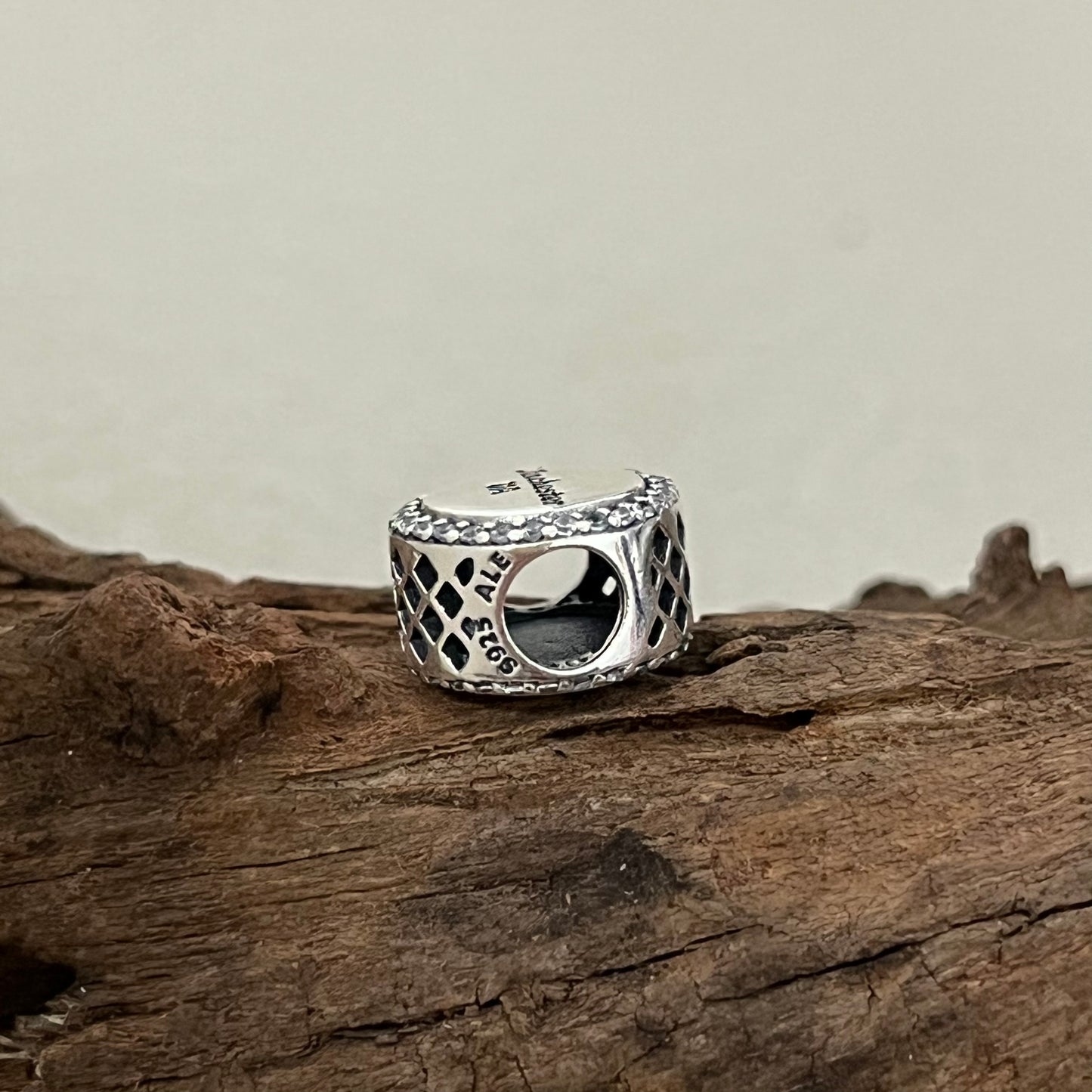 Winchester VA Exclusive Bead Charm for Pandora Bracelet