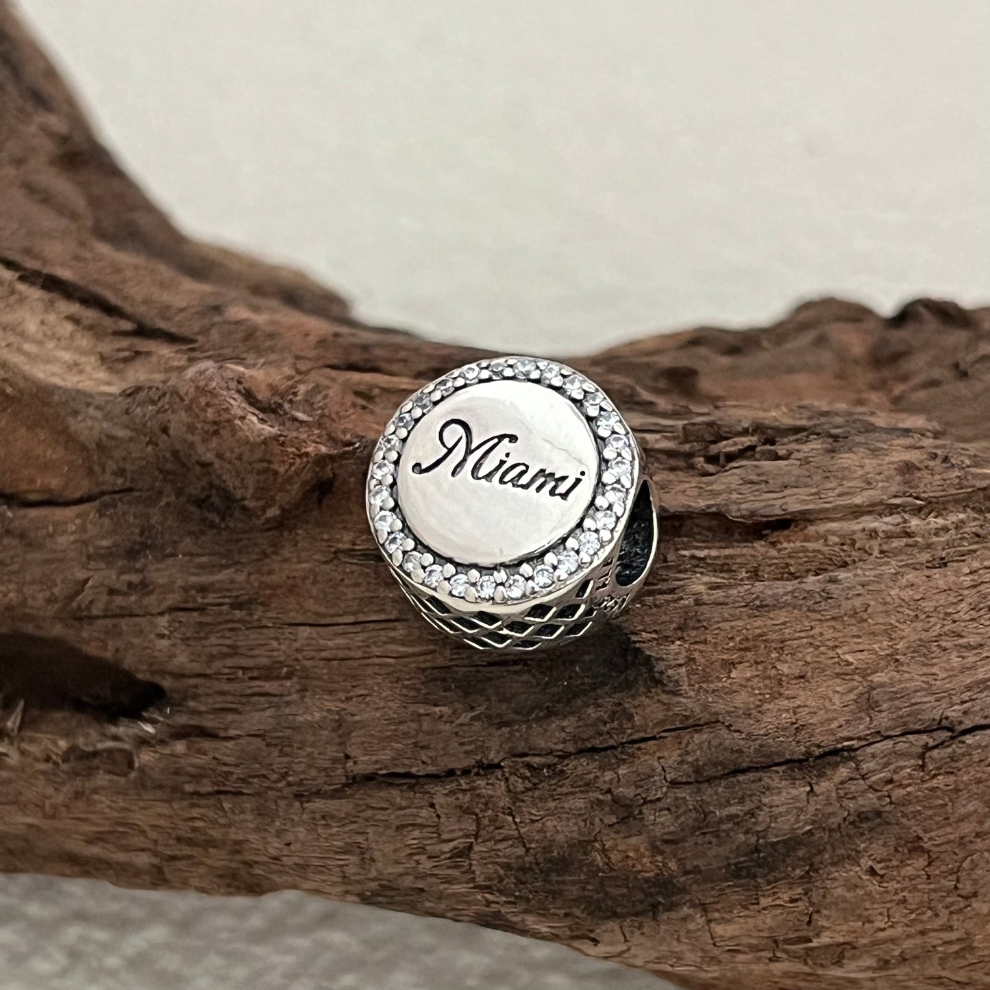 Pandora Beach Exclusive Bead Charm Puerto Rico/ St. Thomas/ Bahamas/ St. Maarten/ Aruba/ Clearwater.FL/ Miami/ Hawaii