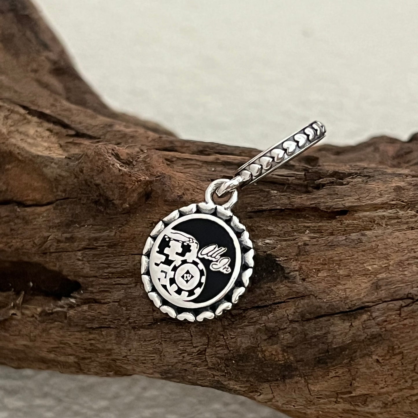 Las Vegas Casino chip Exclusive Dangle Charm Pendant for Pandora Bracelet