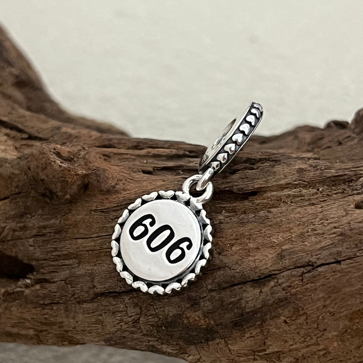 Kentucky 606 Travel Exclusive Dangle Charm Pendant for Pandora Bracelet