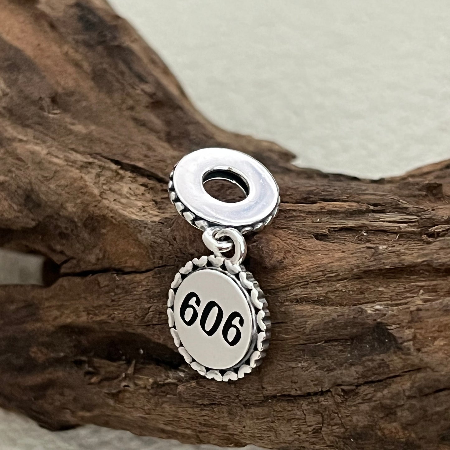 Kentucky 606 Travel Exclusive Dangle Charm Pendant for Pandora Bracelet