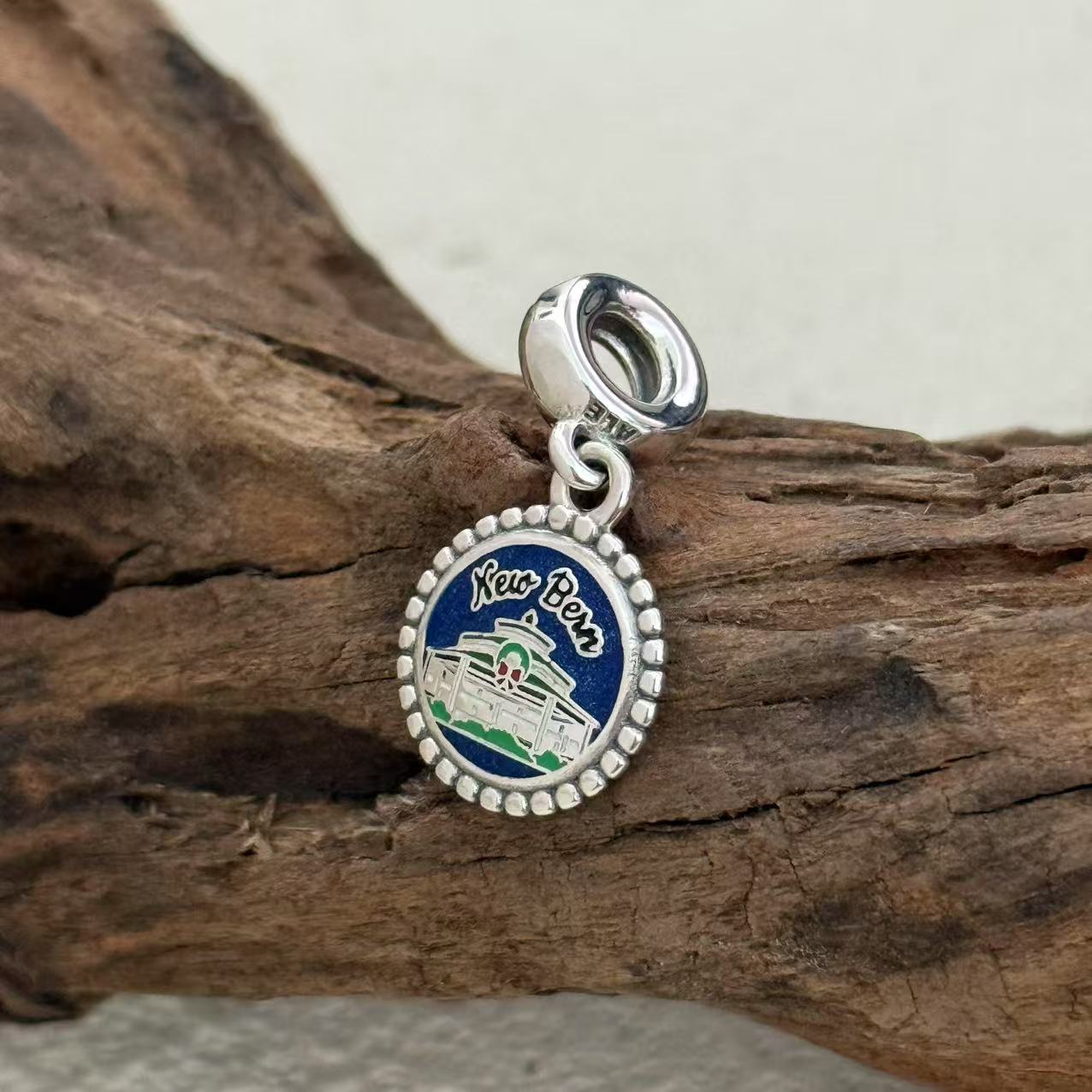 New Bern Exclusive Dangle Charm Pendant for Pandora Bracelet