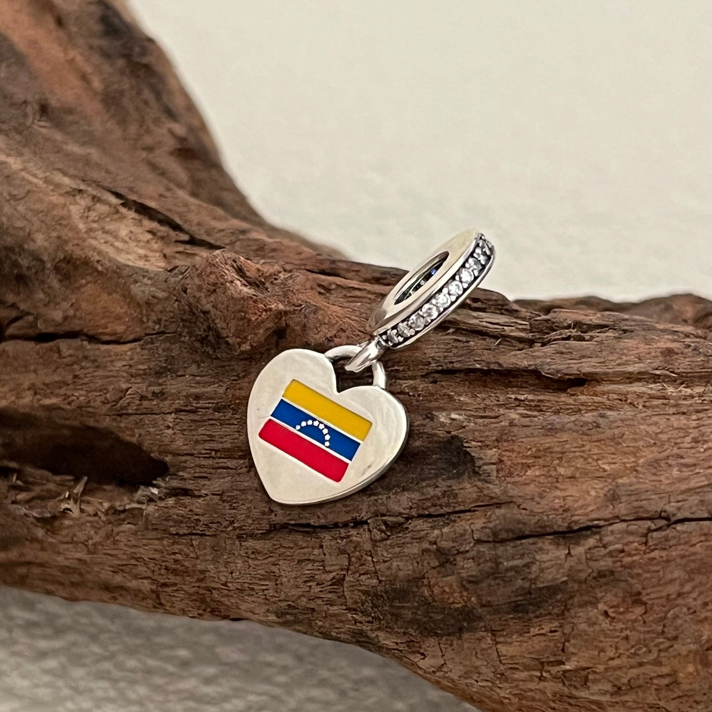 Venezuela Flag Exclusive Heart Dangle Charm Pendant for Pandora Bracelet S925 Silver