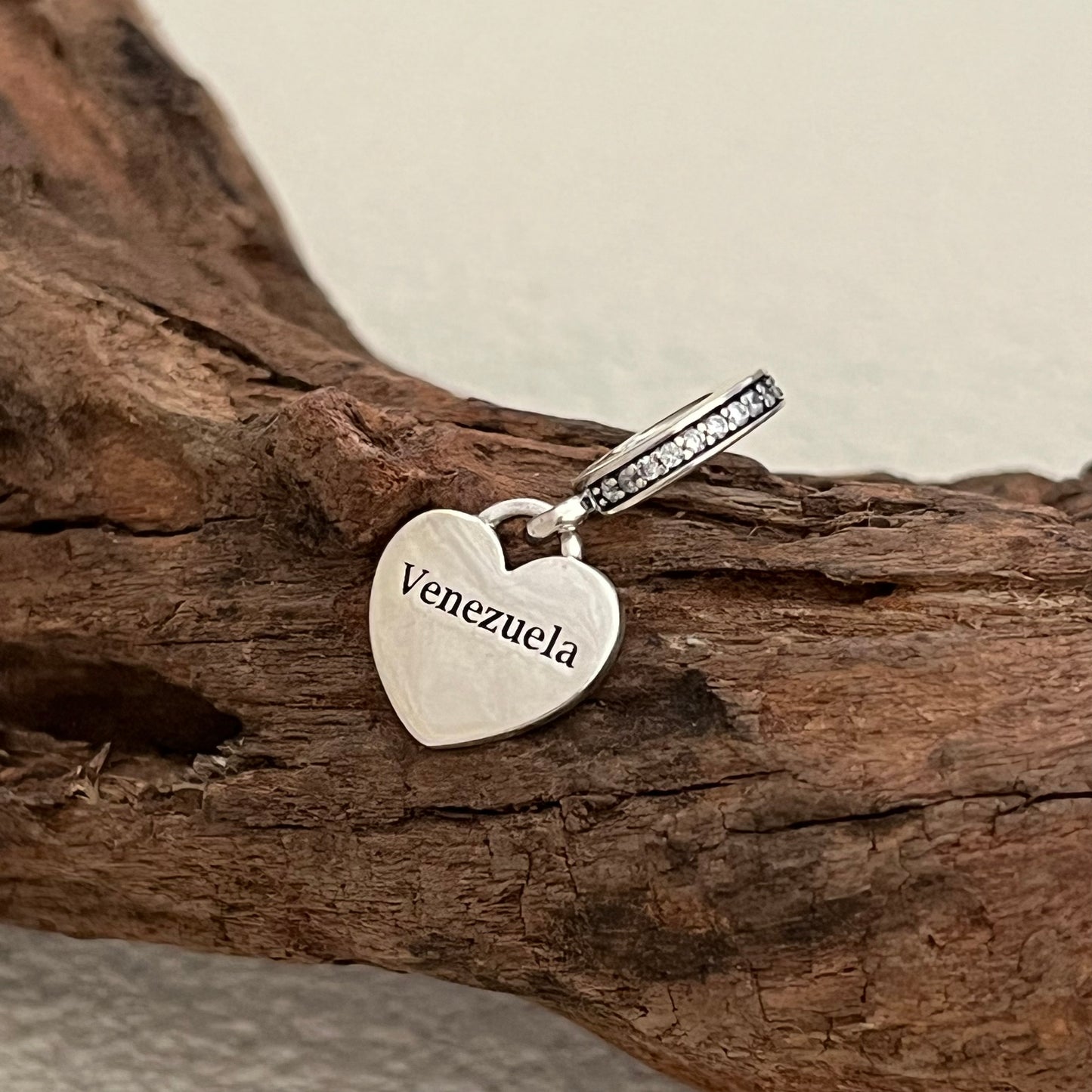 Venezuela Flag Exclusive Heart Dangle Charm Pendant for Pandora Bracelet S925 Silver