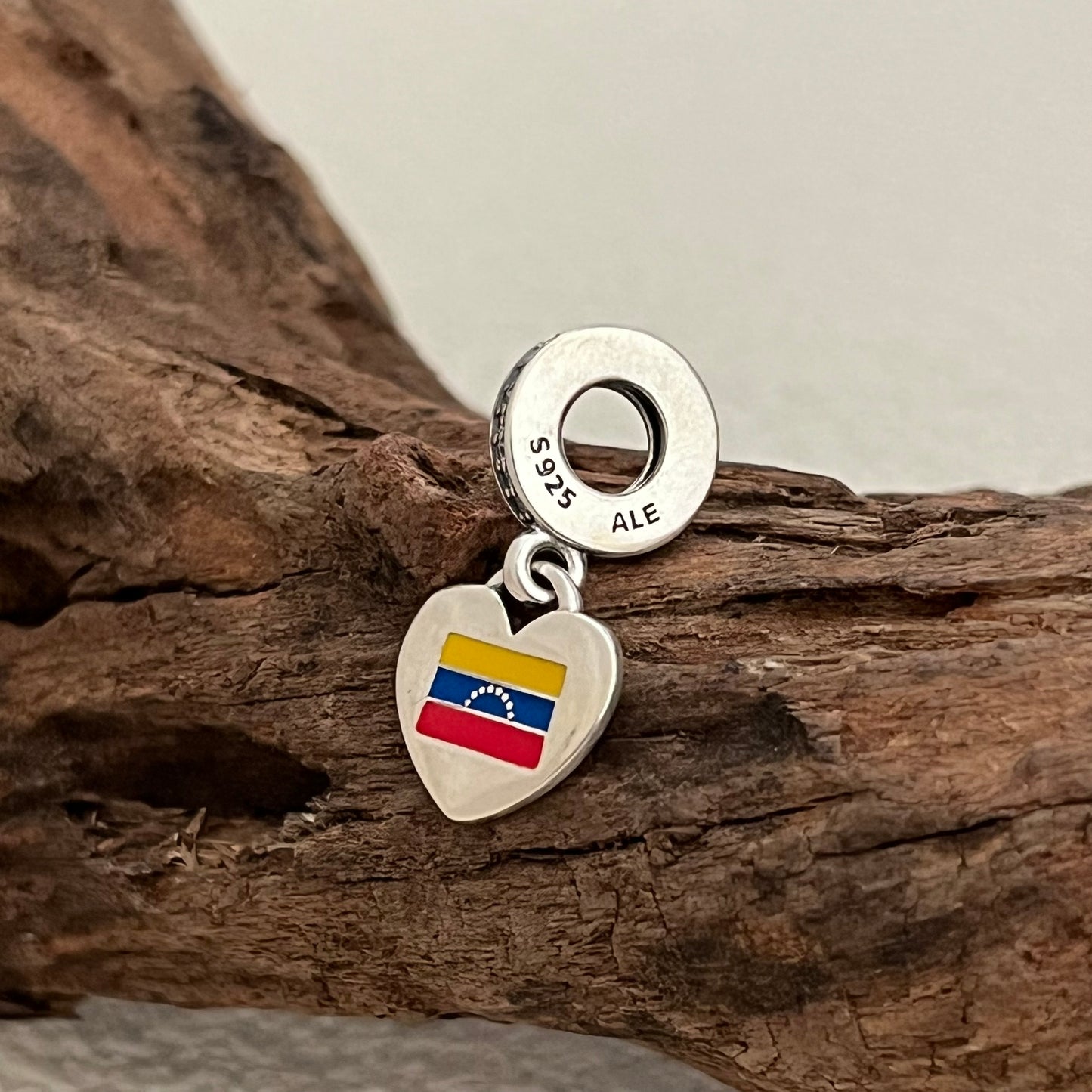 Venezuela Flag Exclusive Heart Dangle Charm Pendant for Pandora Bracelet S925 Silver