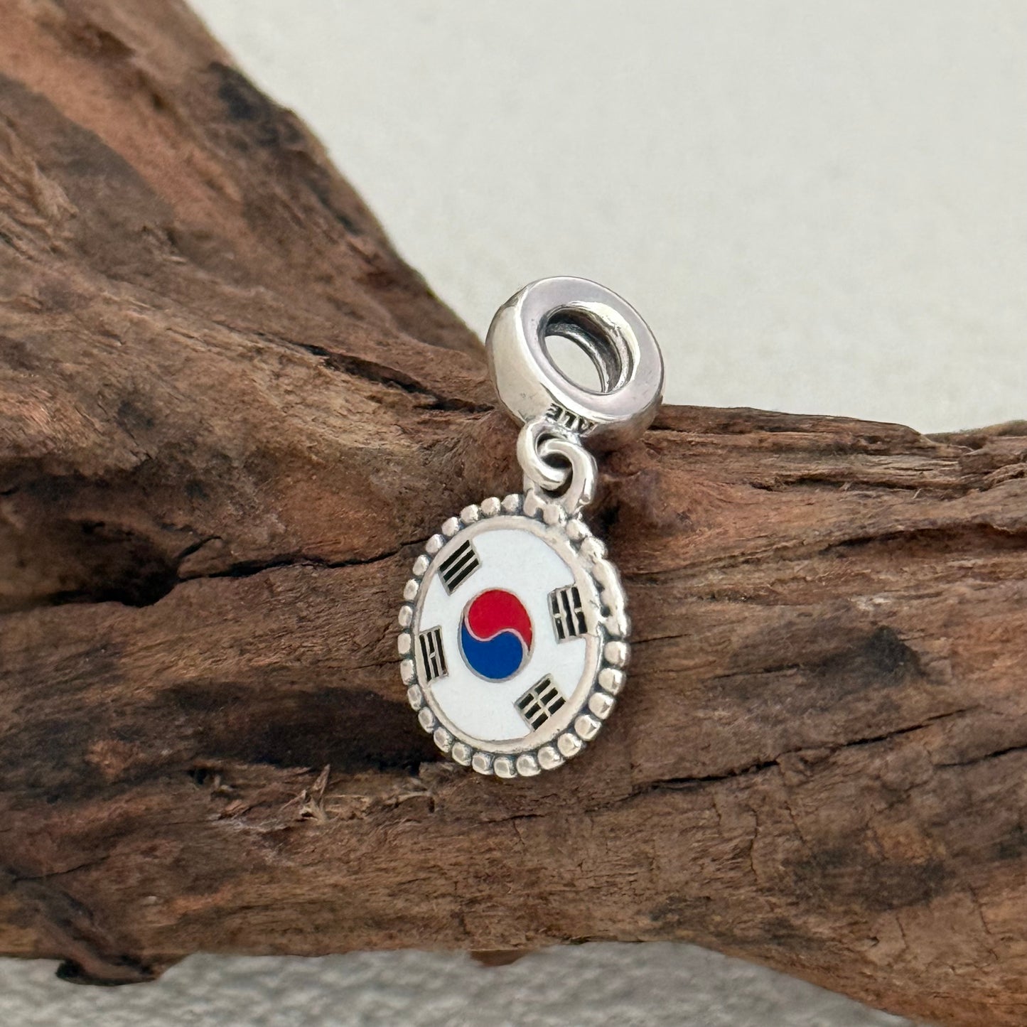 Republic of Korea Flag Exclusive Dangle Charm Pendant for Pandora Bracelet S925 Silver