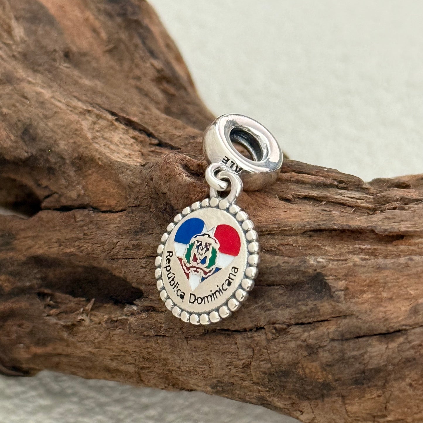 Pandora Dominican Republic Heart Flag Exclusive Dangle Charm Pendant for Pandora Bracelet S925 Silver