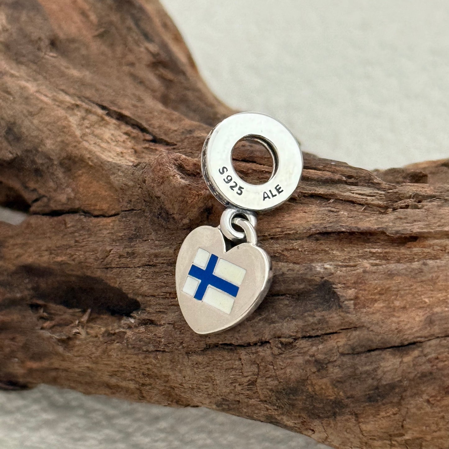 Pandora Finland Flag Heart Exclusive Dangle Charm Pendant for Pandora Bracelet S925 Silver