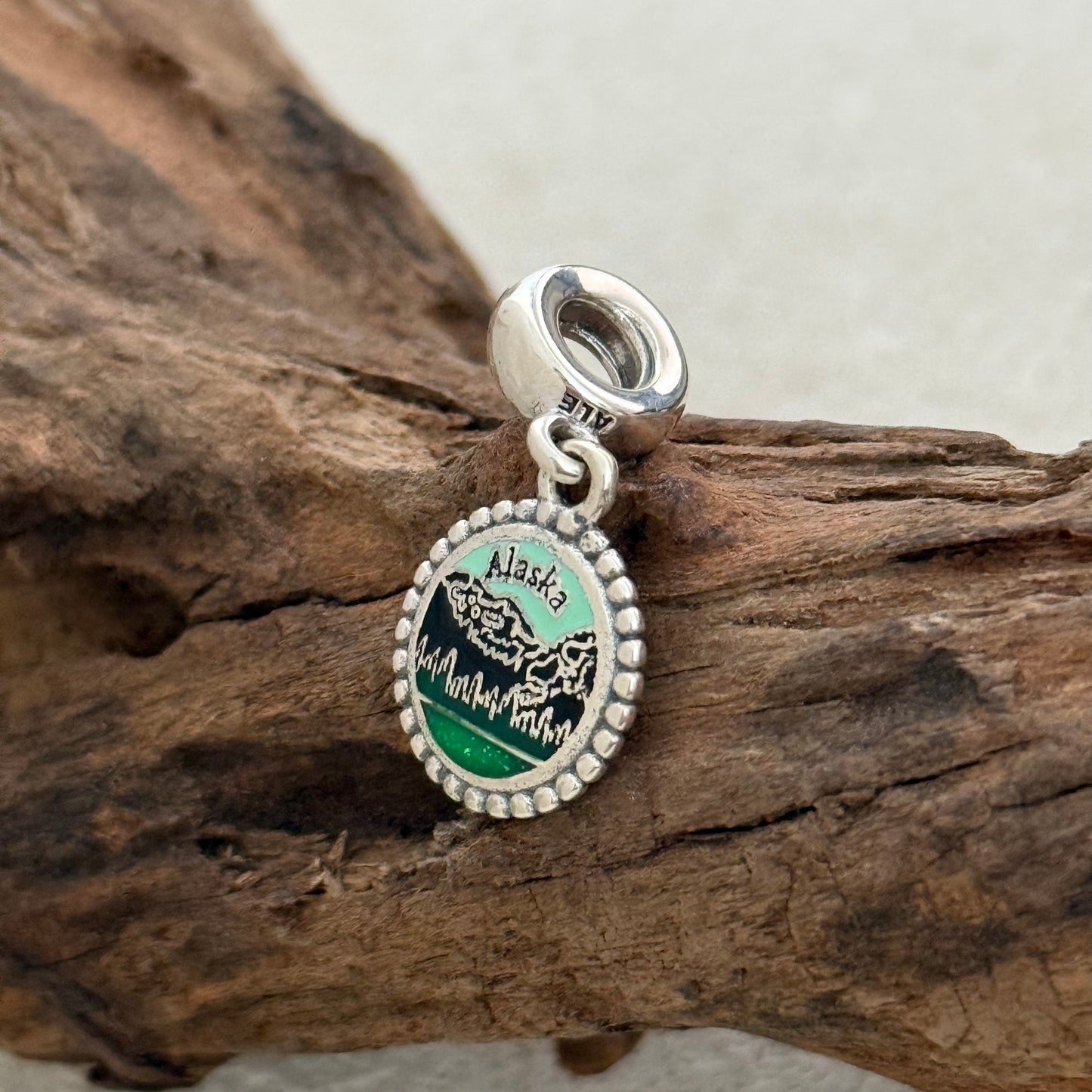 Alaska Exclusive Dangle Charm Pendant for Pandora Bracelet