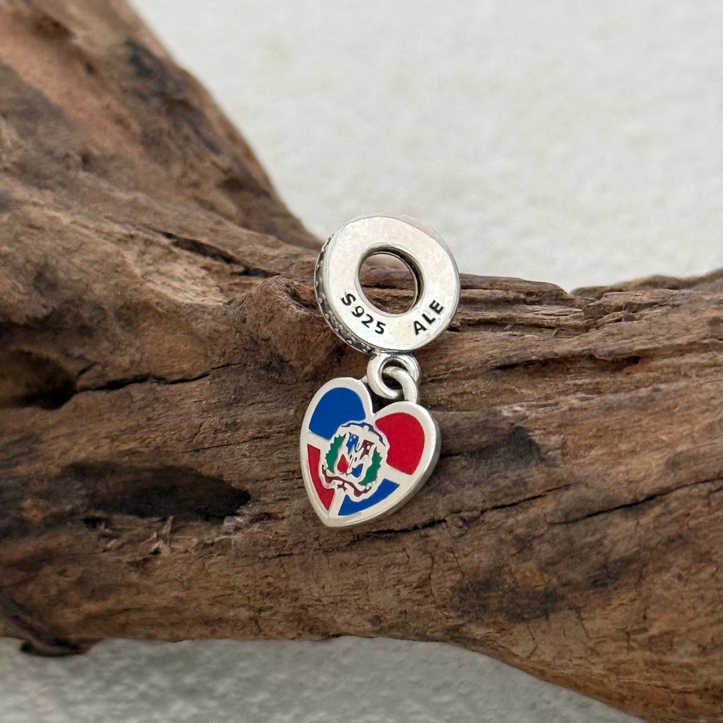 Dominican Republic Flag Exclusive Heart Dangle Charm Pendant for Pandora Bracelet
