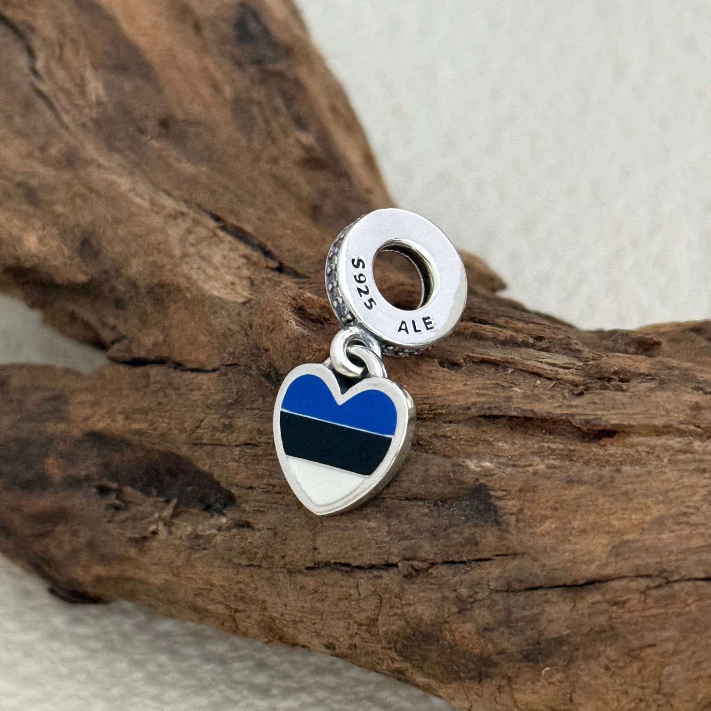 Estonia Flag Exclusive Heart Dangle Charm for Pandora Bracelet