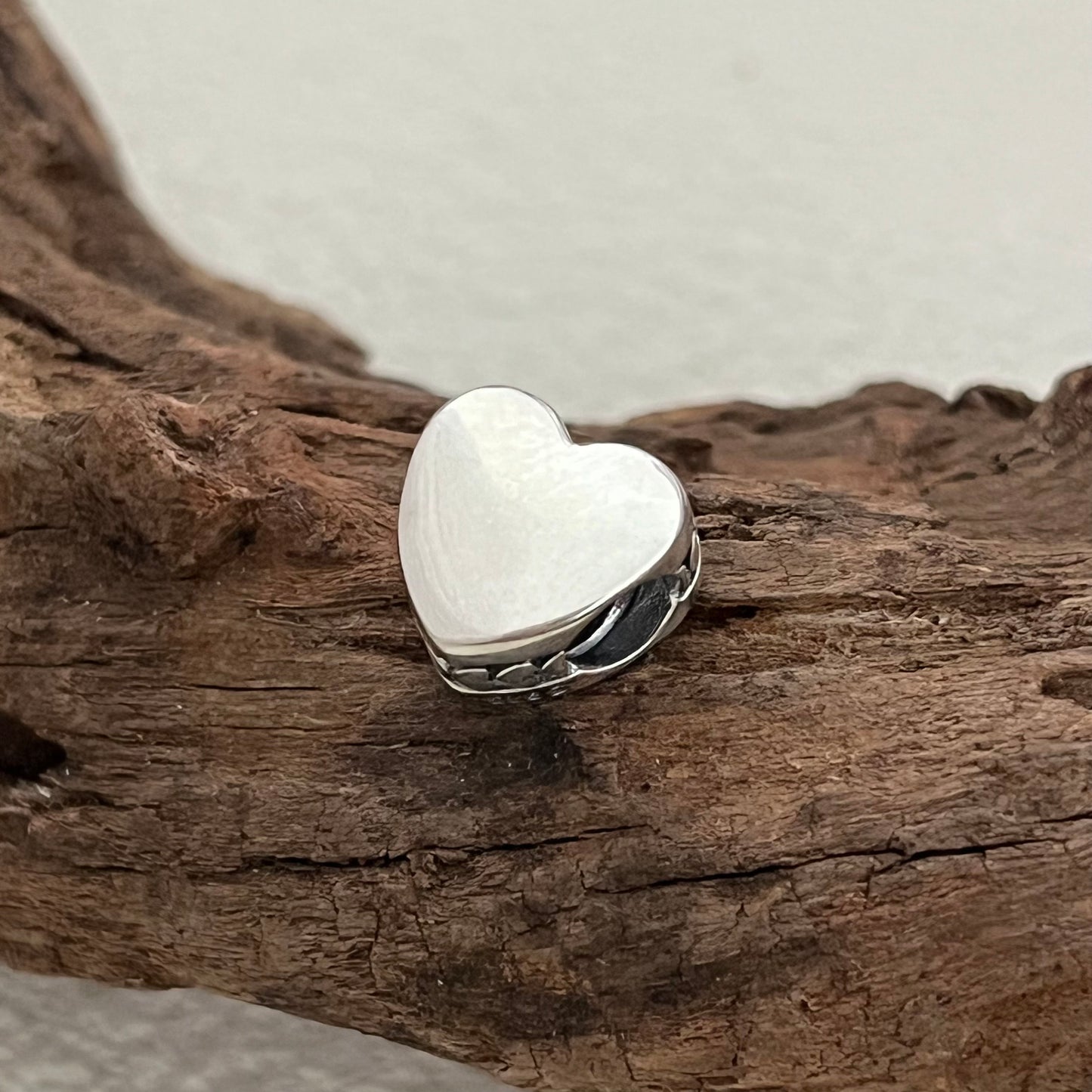 Yellowstone, National Park, Wyoming Exclusive Heart Bead Charm for Pandora Bracelet