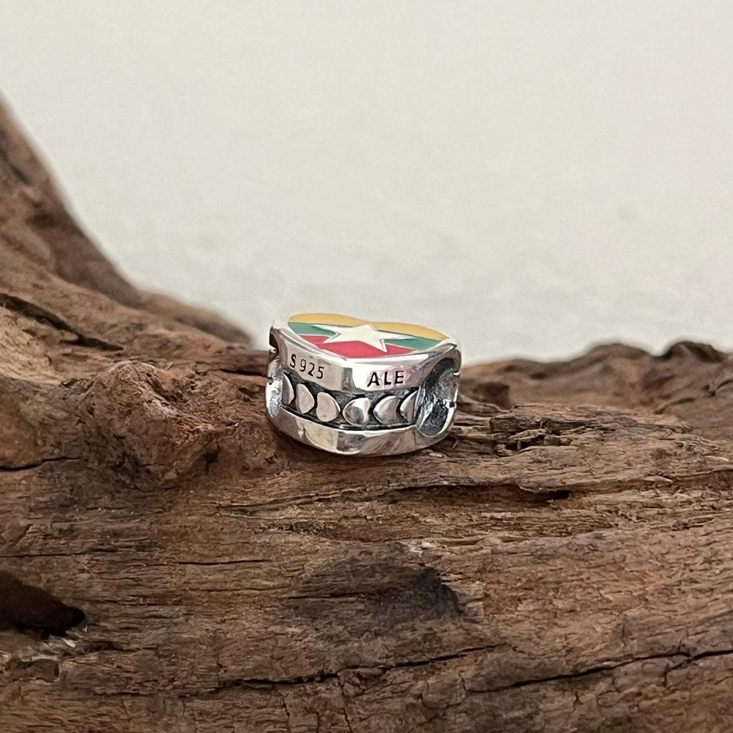 Myanmar Flag Exclusive Heart Bead Charm for Pandora Bracelet