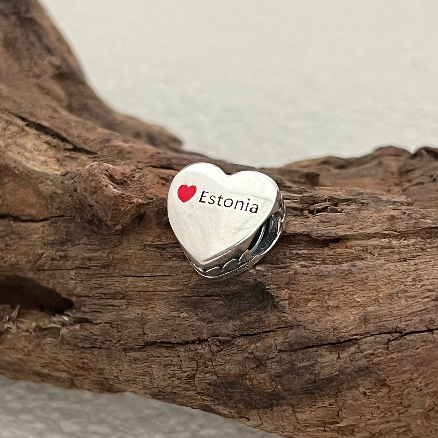Estonia Flag Exclusive Heart Bead Charm for Pandora Bracelet