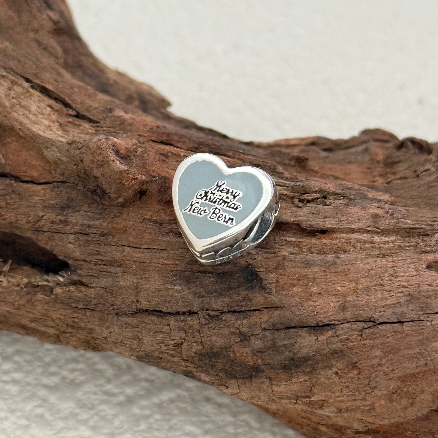 Merry Christmas New Bern Exclusive Heart Bead Charm for Pandora Bracelet