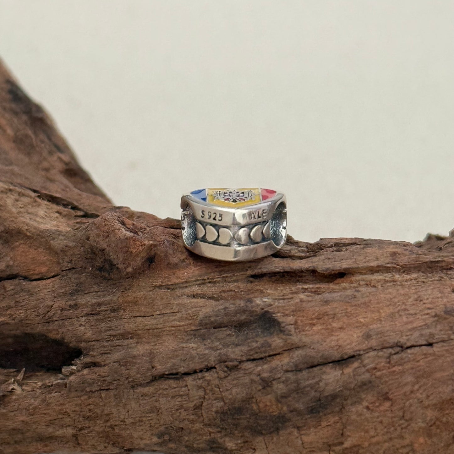 Moldova Flag Exclusive Heart Bead Charm for Pandora Bracelet