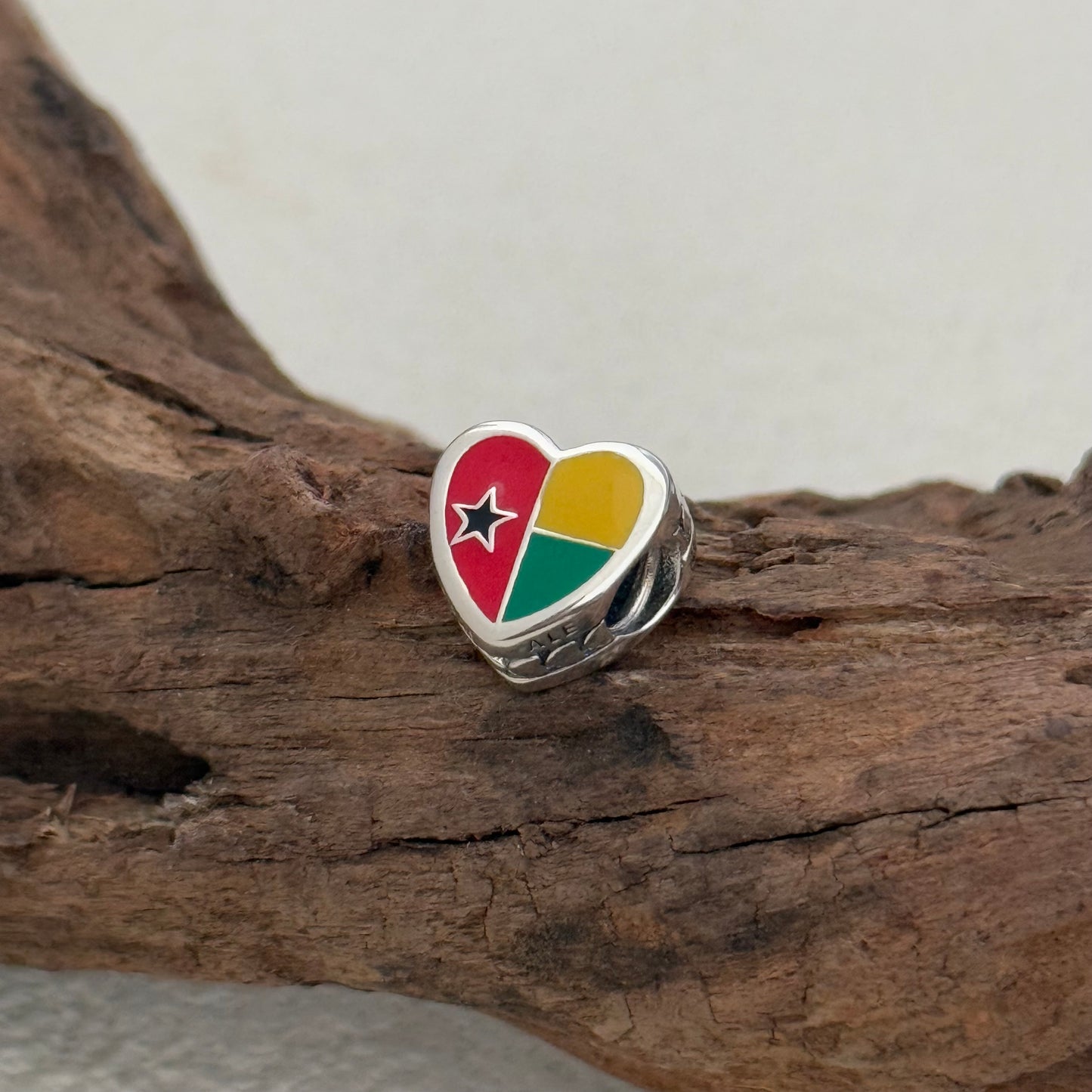 Guninea-Bissau Flag Exclusive Heart Bead Charm for Pandora Bracelet