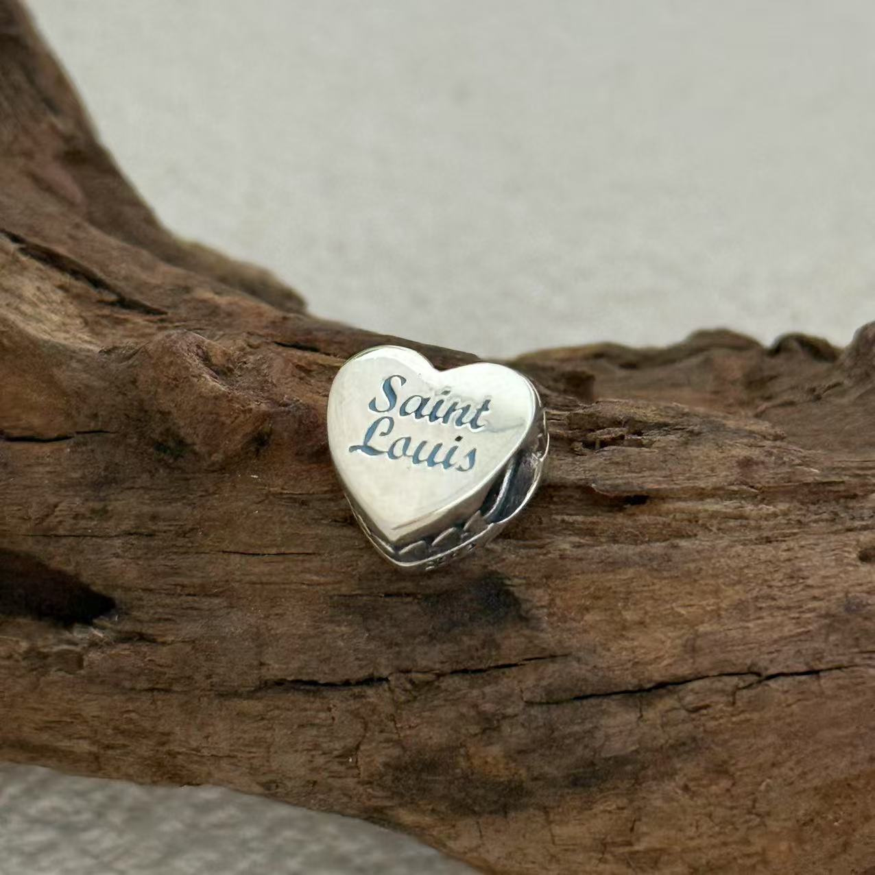 Saint Louis Gateway Arch Exclusive Heart Bead Charm for Pandora Bracelet