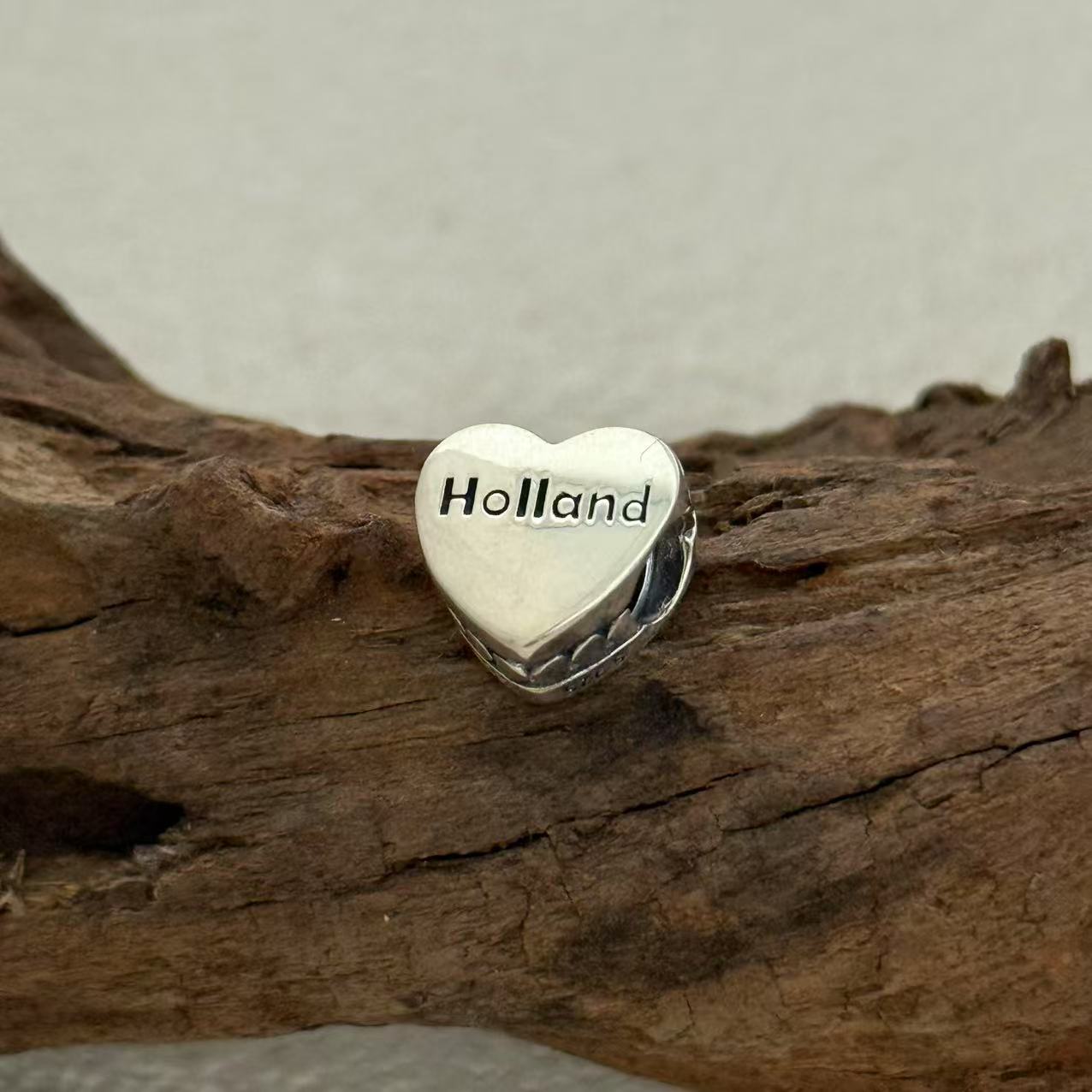 Holland Charm Exclusive Heart Bead Charm for Pandora Bracelet