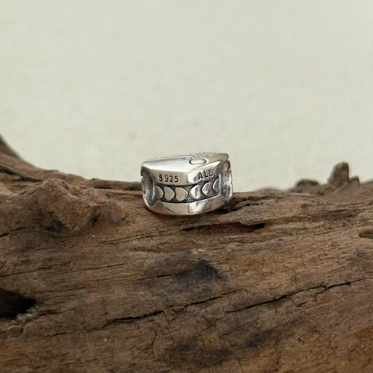 Sk.Kitts & Novis Map Charm Exclusive Heart Bead Charm for Pandora Bracelet