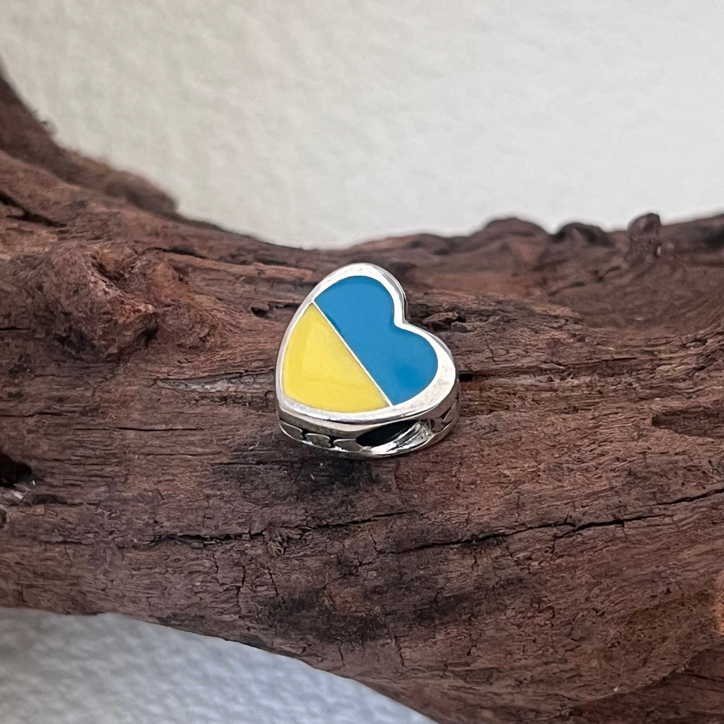 UKRAINE Flag Exclusive Heart Bead Charm for Pandora Bracelet