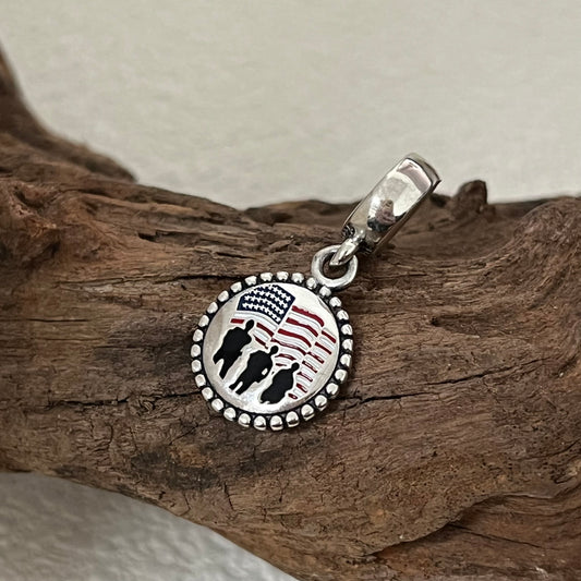 U.S. Army's Exclusive Dangle Charm for Pandora Bracelet