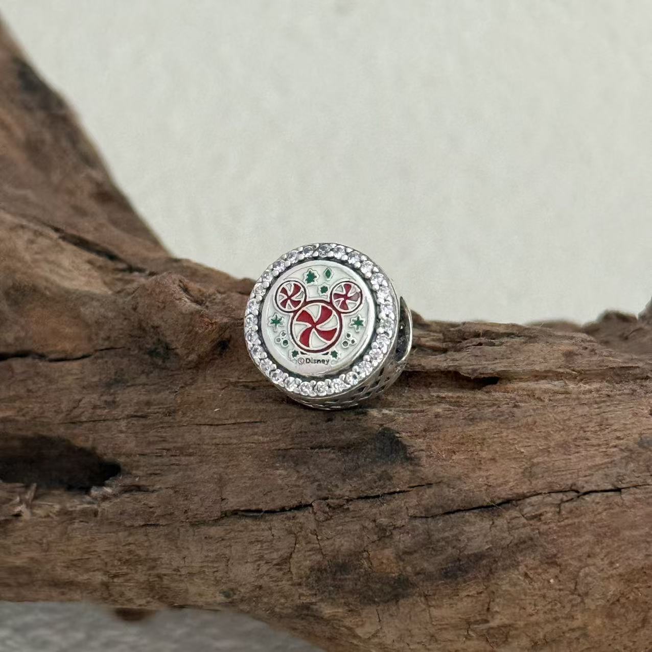 Disney Parks 2022 Merry Christmas Minnie Castle Candy Cane Exclusive Bead Charm for Pandora Bracelet