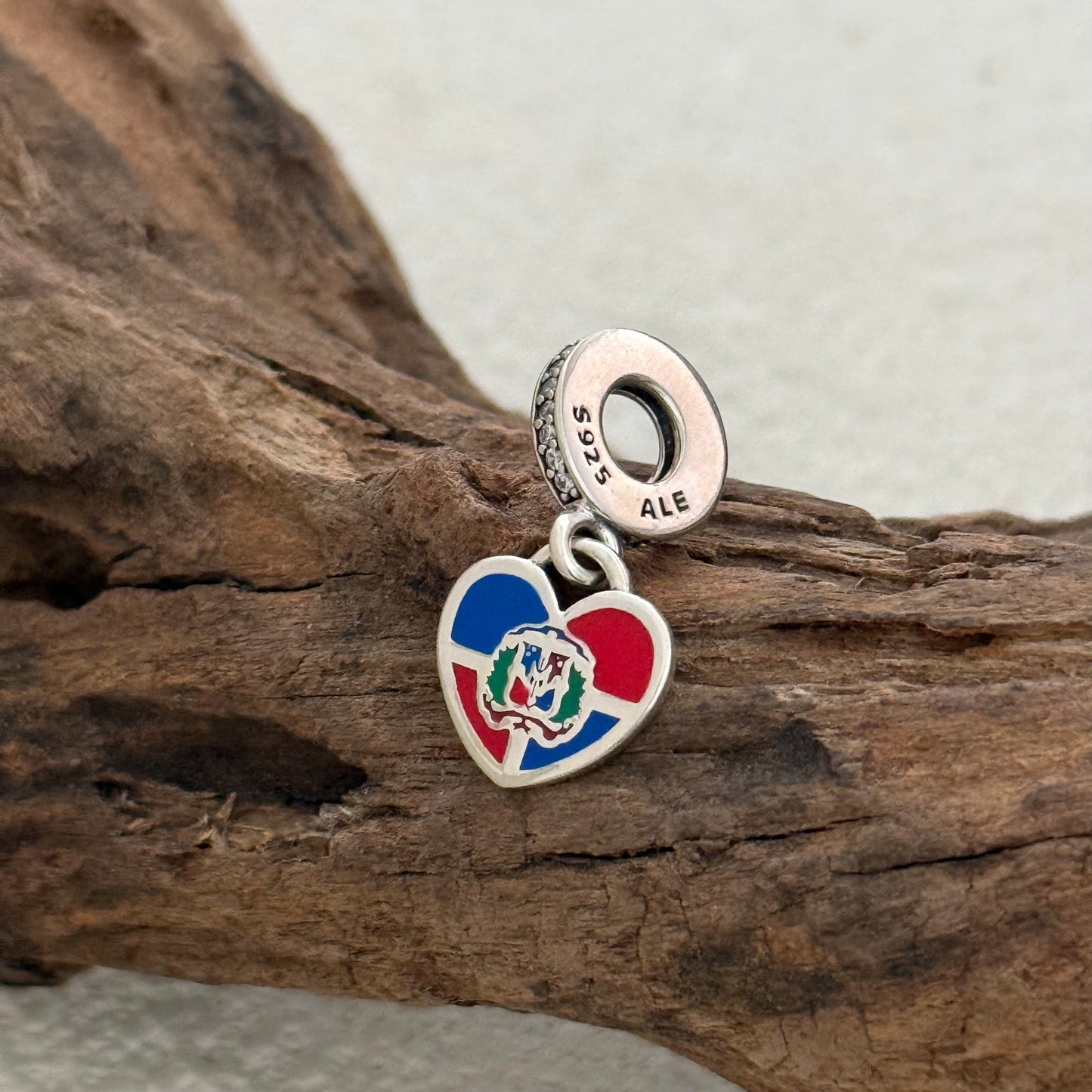Dominican Republic Flag Exclusive Heart Dangle Charm Pendant for Pandora Bracelet
