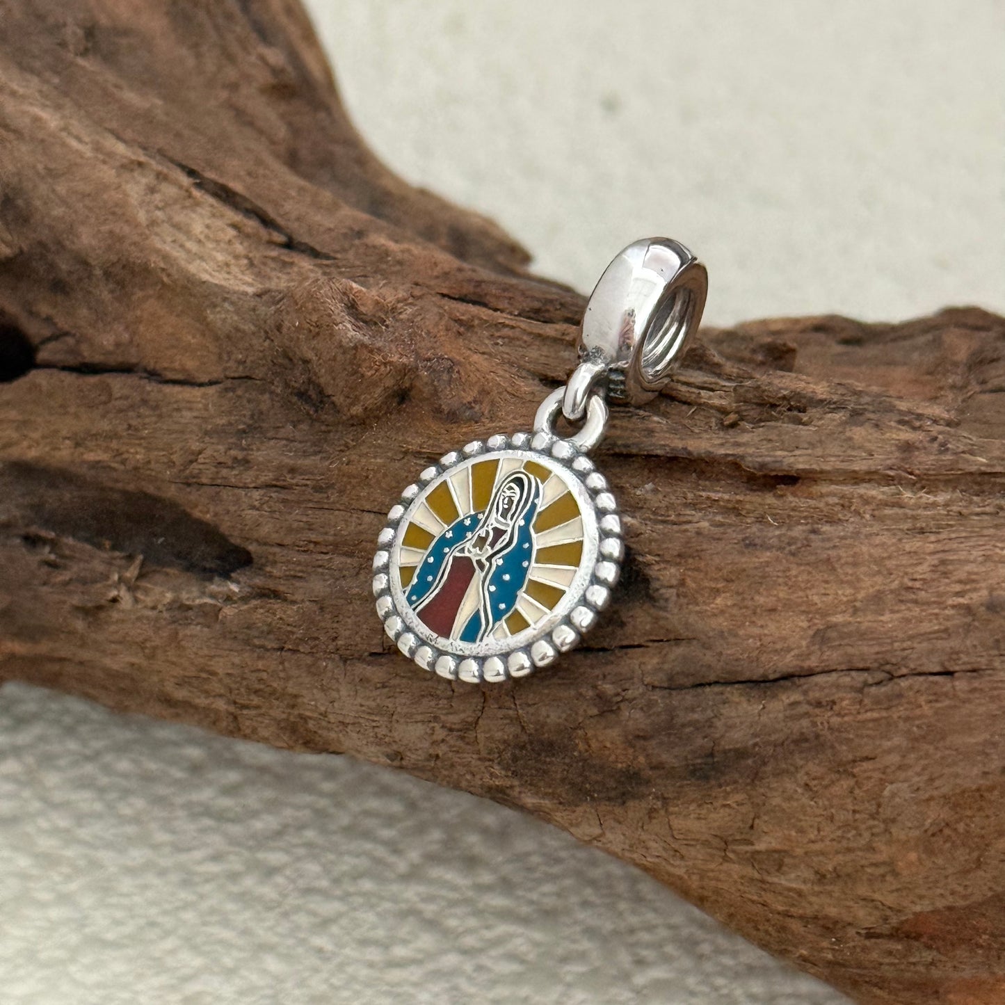 Colgante Virgen de Guadalupe fondo dorado Exclusive Dangle Charm Pendant for Pandora Bracelet