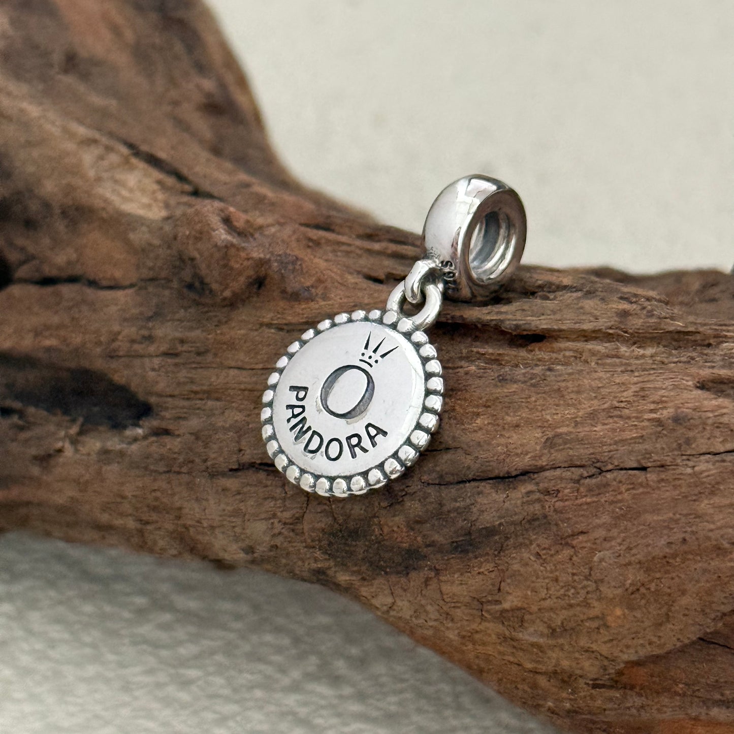 Colgante Virgen de Guadalupe fondo dorado Exclusive Dangle Charm Pendant for Pandora Bracelet