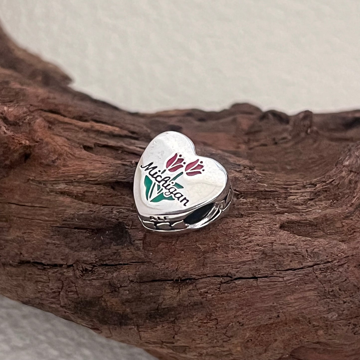 Holland Michigan Keukenhof Flower Exclusive Heart Bead Charm for Pandora Bracelet