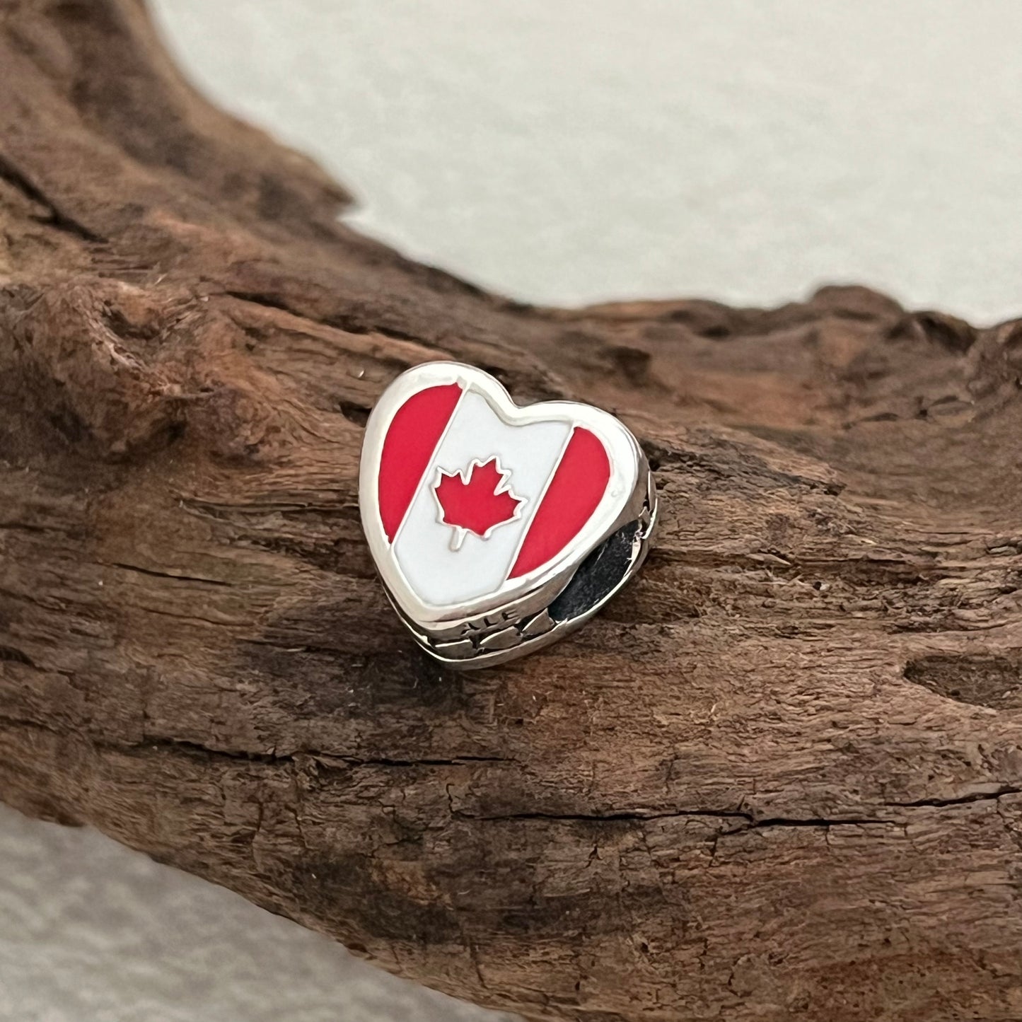 Canada Flag Exclusive Heart Bead Charm for Pandora Bracelet