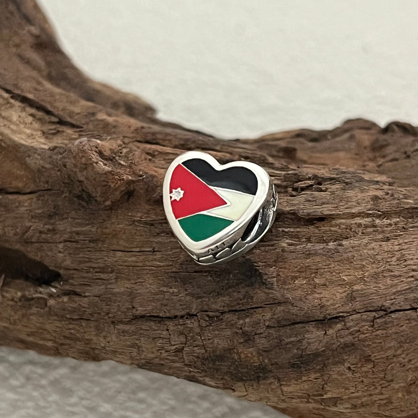 Jordan Flag Exclusive Heart Bead Charm for Pandora Bracelet