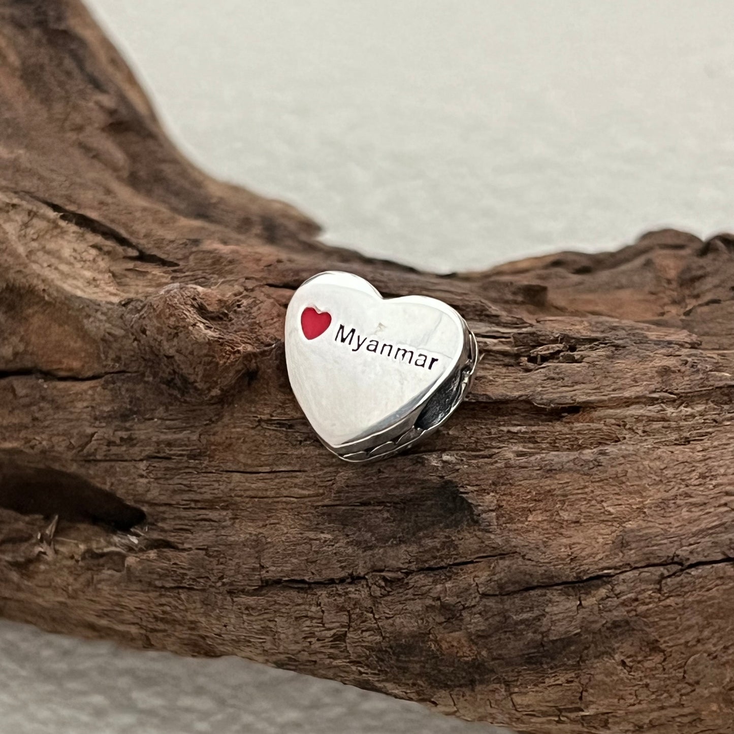 Myanmar Flag Exclusive Heart Bead Charm for Pandora Bracelet