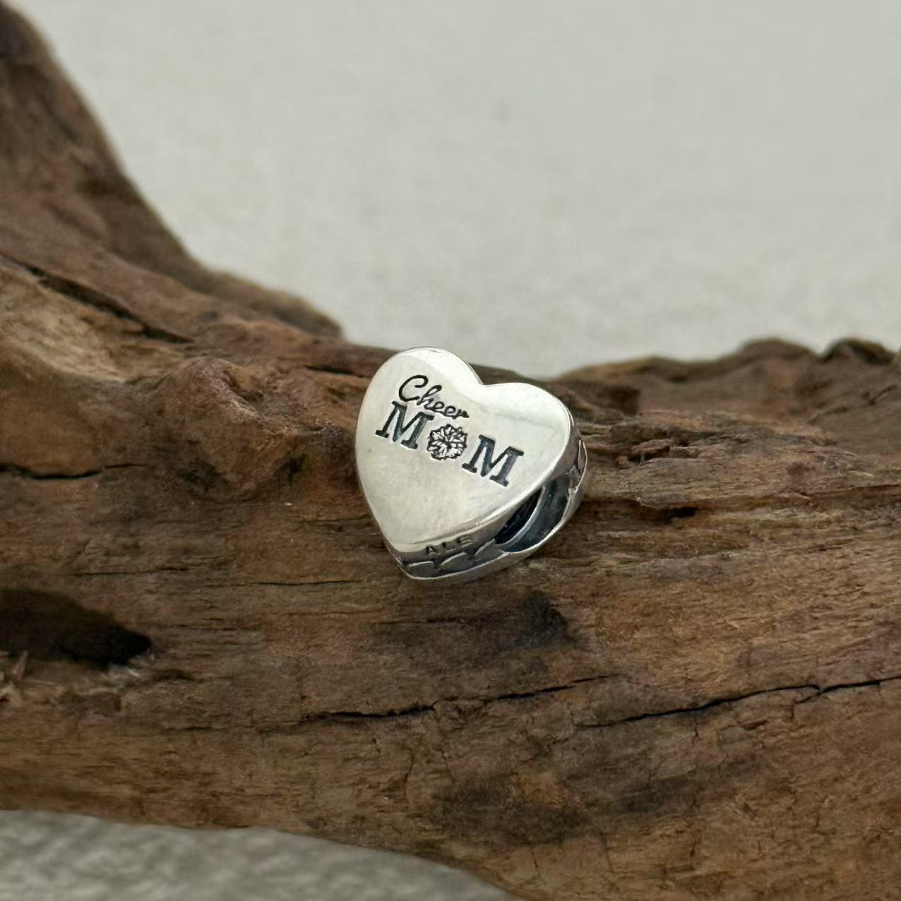 Cheer Charm Exclusive Heart Bead Charm for Pandora Bracelet