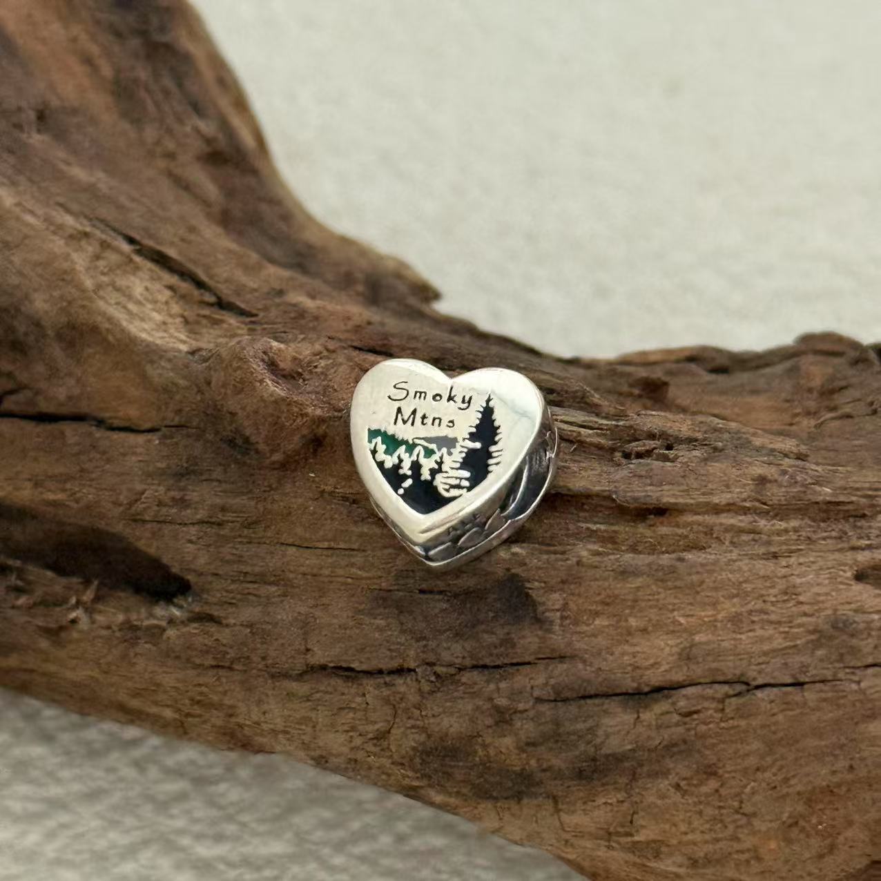 Smoky Mountains Pigeon Forge TN Charm Exclusive Heart Bead Charm for Pandora Bracelet