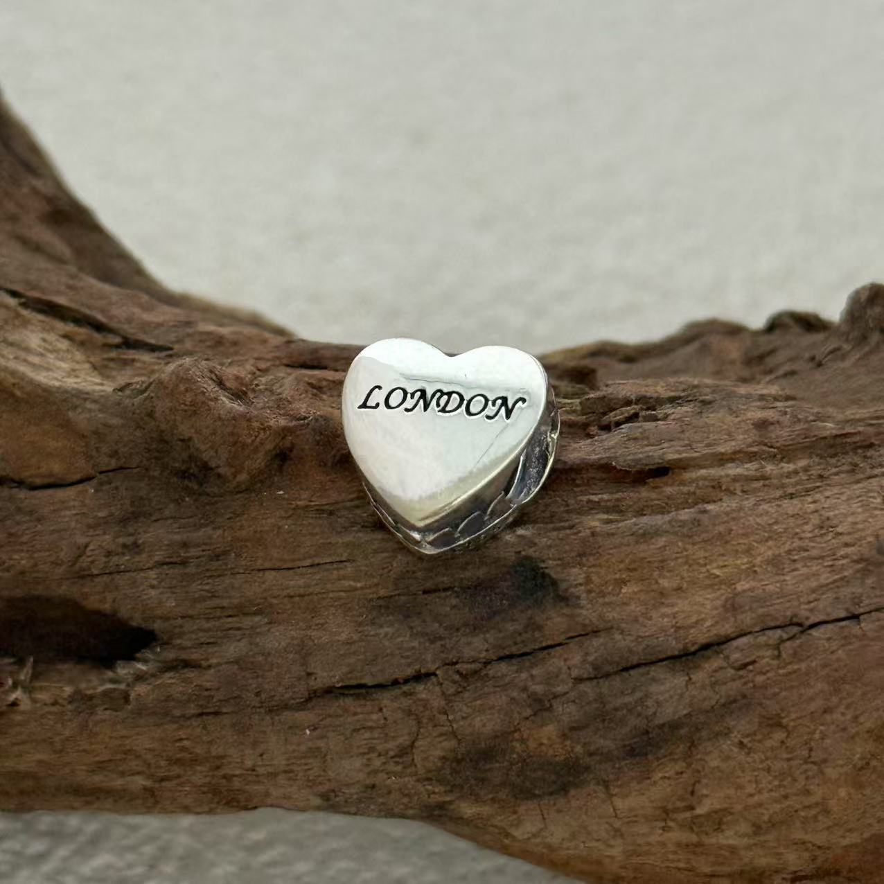 London Charm Exclusive Heart Bead Charm for Pandora Bracelet