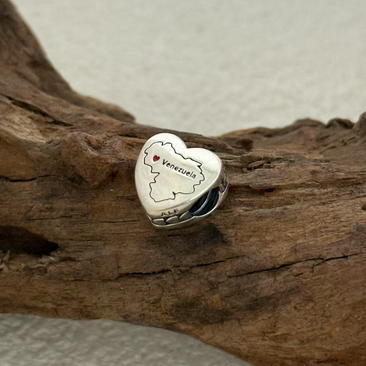 Venezuela Map Exclusive Heart Bead Charm for Pandora Bracelet