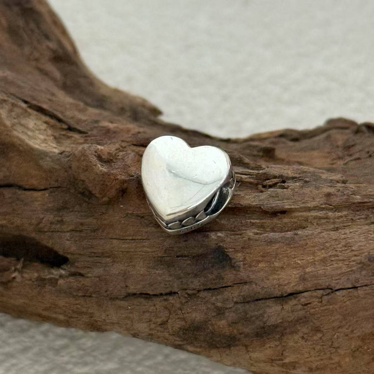 Venezuela Map Exclusive Heart Bead Charm for Pandora Bracelet